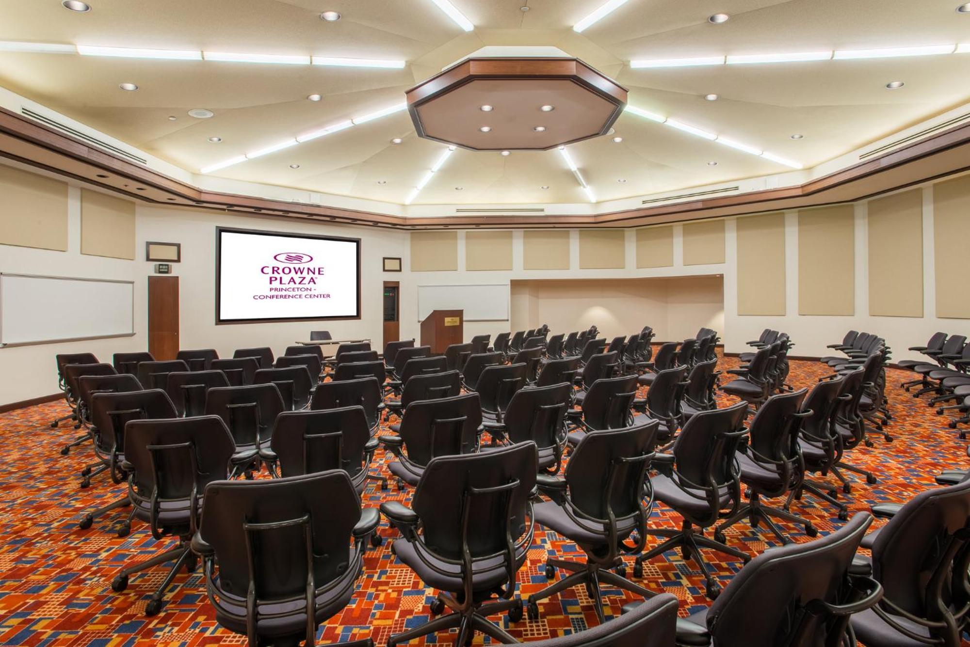 Crowne Plaza Princeton - Conference Center By Ihg Eksteriør billede