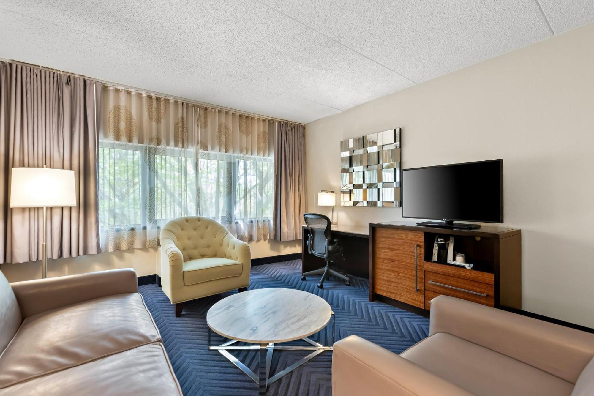 Crowne Plaza Princeton - Conference Center By Ihg Eksteriør billede