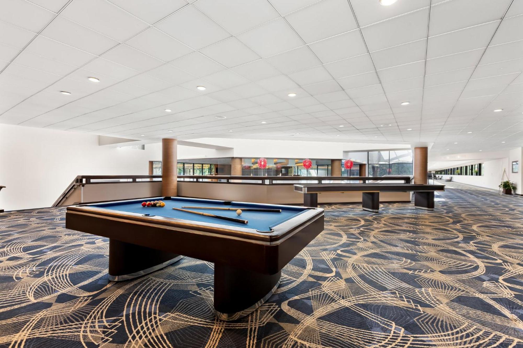 Crowne Plaza Princeton - Conference Center By Ihg Eksteriør billede
